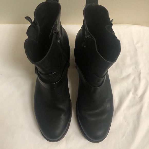 Rag and Bone black leather heeled booties - Picture 5 of 6